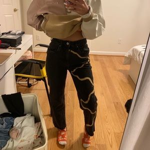 bleached black mom jeans